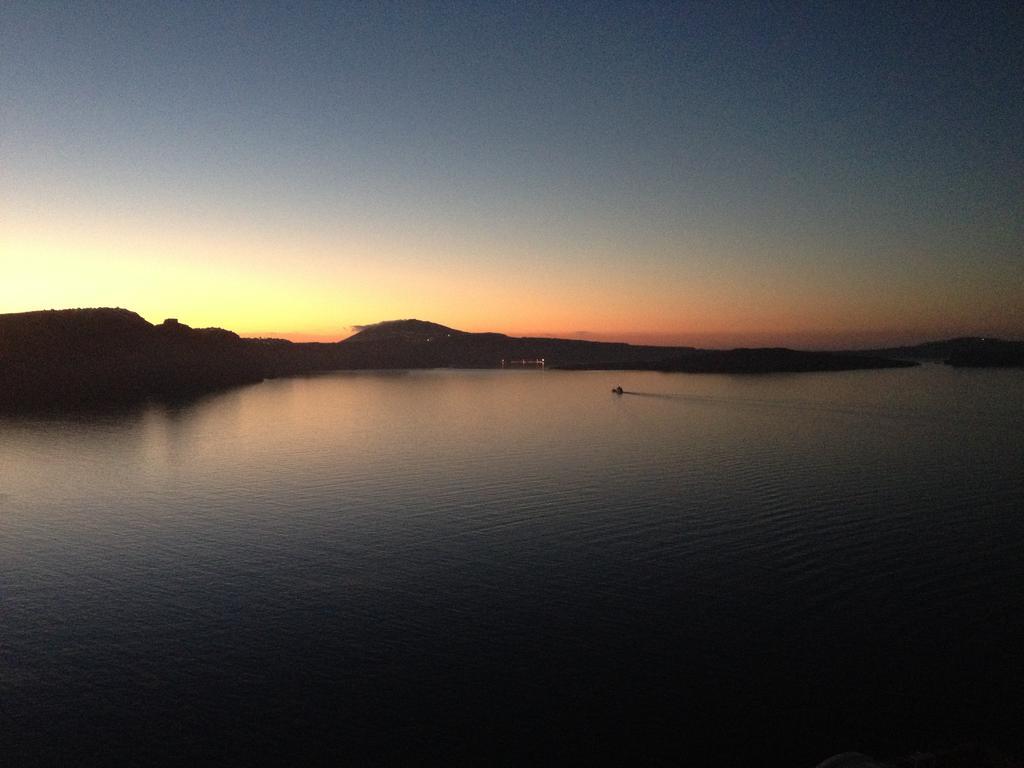 Beautiful Oia Villa Dış mekan fotoğraf